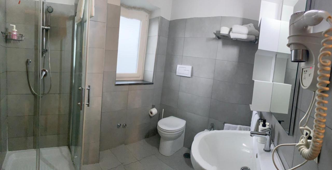 פומיליאנו ד'ארקו Victoria Hotel מראה חיצוני תמונה