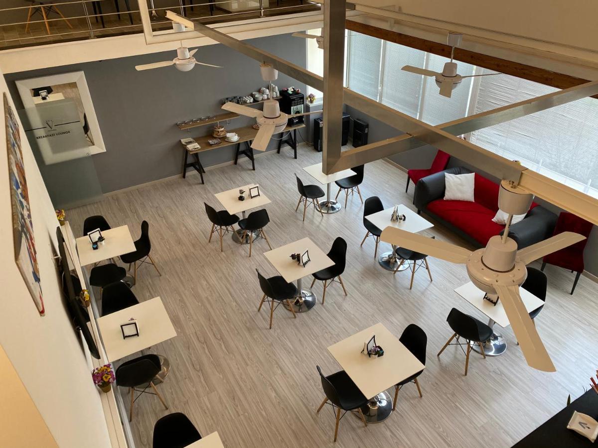 פומיליאנו ד'ארקו Victoria Hotel מראה חיצוני תמונה