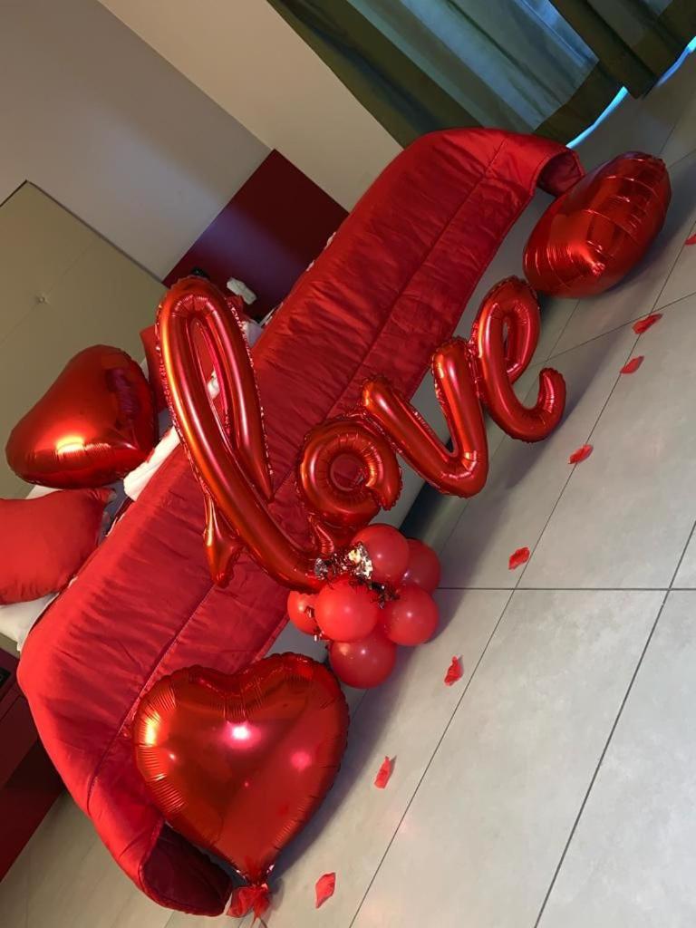 פומיליאנו ד'ארקו Victoria Hotel מראה חיצוני תמונה