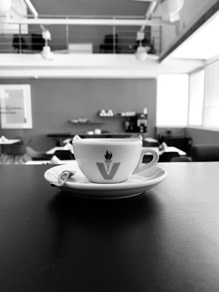 פומיליאנו ד'ארקו Victoria Hotel מראה חיצוני תמונה